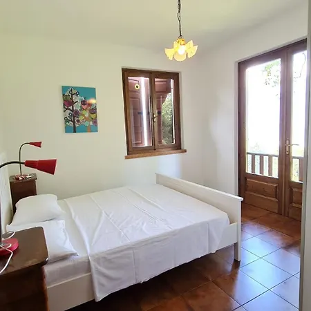 Paradiso Pieve By Gardadomusmea Villa