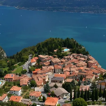 Paradiso Pieve By Gardadomusmea