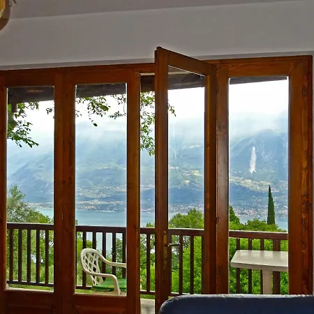 Paradiso Pieve By Gardadomusmea Villa